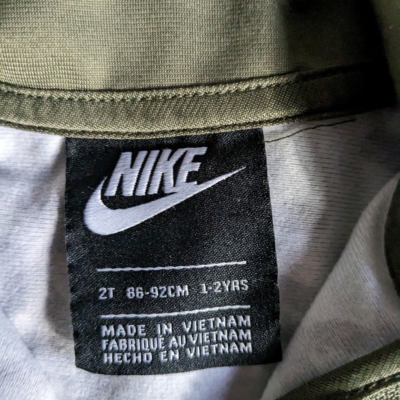 Nike Tracksuit - Picture 4 of 4